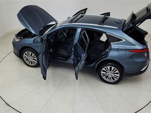 Used 2023 Toyota Venza Limited image 86