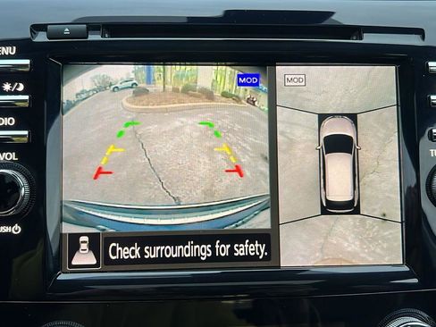 Used 2021 Nissan Murano Platinum w/ Cargo Package image 31