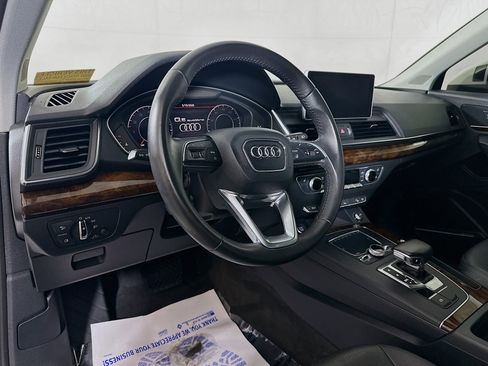 Used 2018 Audi Q5 2.0T Premium Plus w/ Premium Plus Package AWD/4WD image 9
