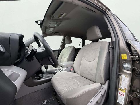 Used 2010 Toyota RAV4 2WD image 19