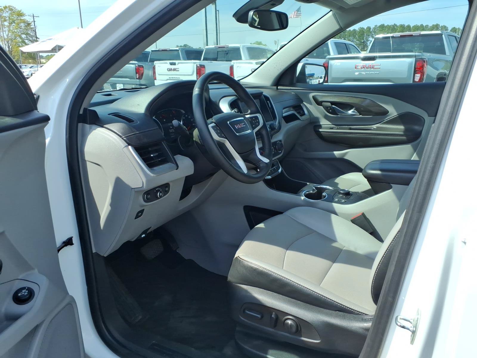 Used 2023 GMC Terrain SLT FWD image 20