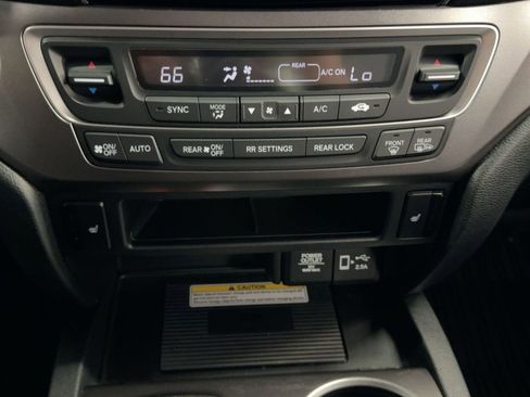 Used 2022 Honda Pilot Special Edition image 19