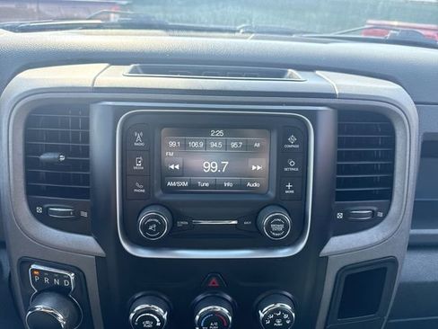 Used 2017 RAM 1500 Express image 16