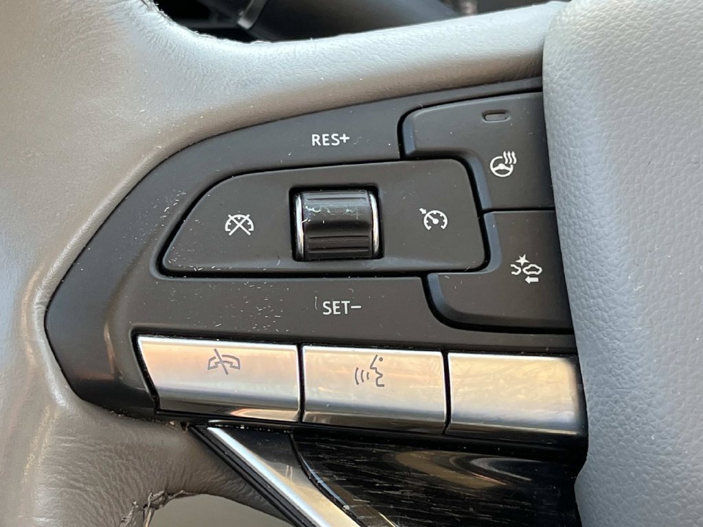 Used 2022 Cadillac XT6 Premium Luxury FWD image 35