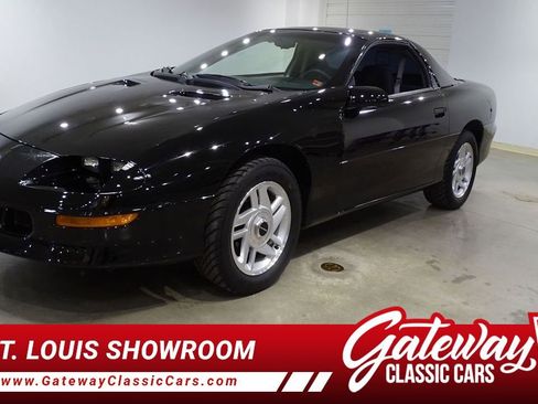 Used 1995 Chevrolet Camaro Z28 image 1