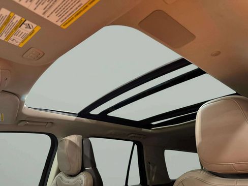 Certified 2022 Lincoln Navigator L Reserve AWD/4WD image 18