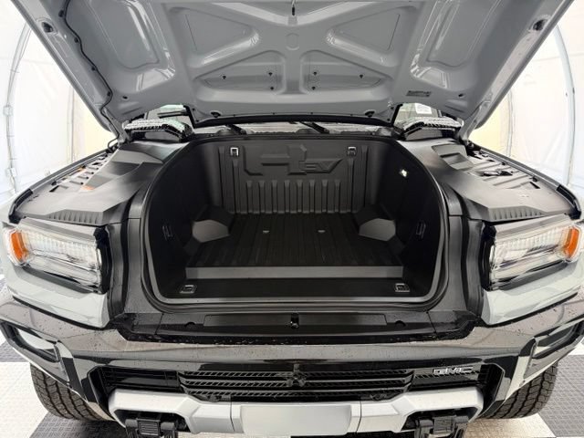 Used 2026 GMC Hummer EV SUV w/ LPO, Dark Essentials Package AWD/4WD image 10