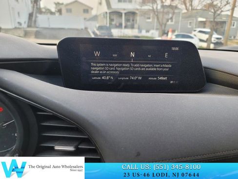 Used 2020 MAZDA MAZDA3 Hatchback w/ Premium Package image 19