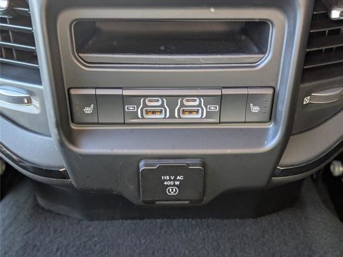 Used 2022 RAM 2500 Limited image 16