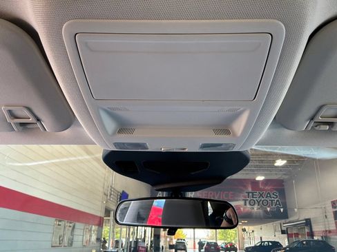 Used 2022 Ford Escape SE w/ Convenience Package FWD image 15