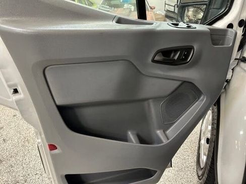 Used 2017 Ford Transit 350 XLT RWD image 19