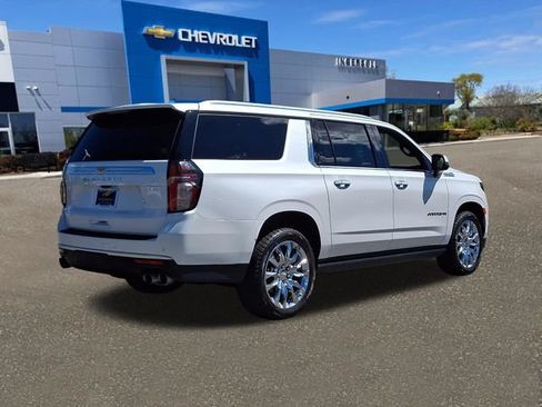 Used 2022 Chevrolet Suburban High Country w/ Max Trailering Package AWD/4WD image 25