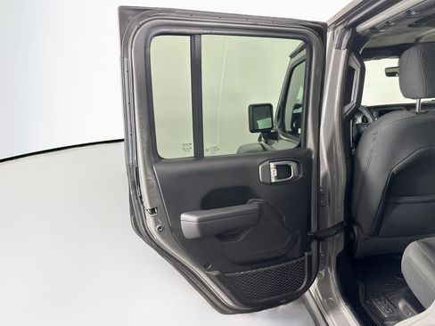 Used 2023 Jeep Wrangler Unlimited w/ Cold Weather Group AWD/4WD image 25