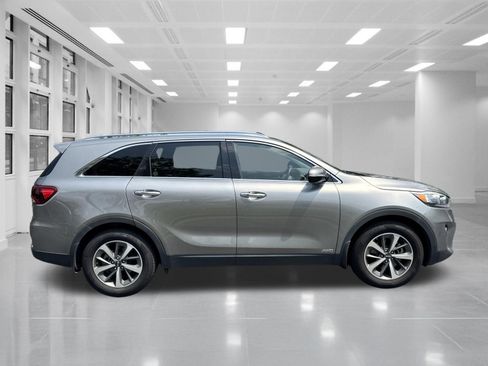 Used 2019 Kia Sorento EX w/ EX Touring Package AWD/4WD image 4