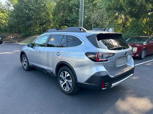 Used 2021 Subaru Outback Limited XT AWD/4WD image 5