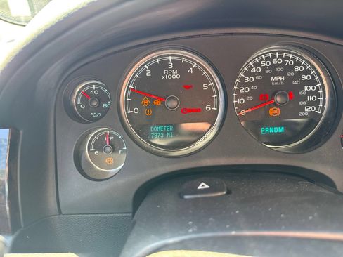 Used 2011 GMC Yukon Denali AWD/4WD image 4