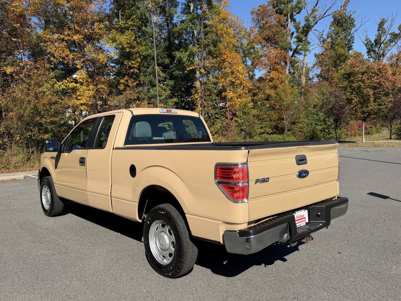 Used 2014 Ford F150 XL w/ Equipment Group 101A Mid AWD/4WD image 3