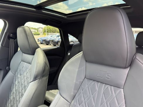 New 2026 Audi SQ5 Prestige AWD/4WD image 12