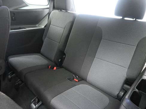 Used 2023 Chevrolet Traverse LT AWD/4WD image 35
