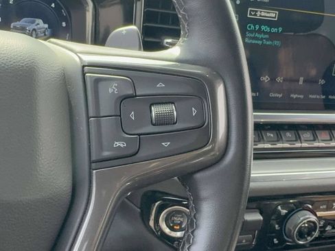 Used 2023 Chevrolet Silverado 1500 High Country AWD/4WD image 17