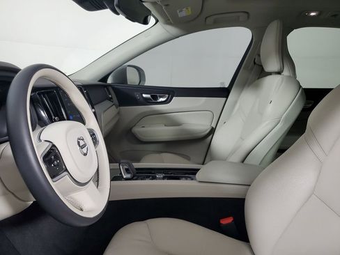 Used 2023 Volvo XC60 B5 Plus w/ Protection Package Premier AWD/4WD image 22