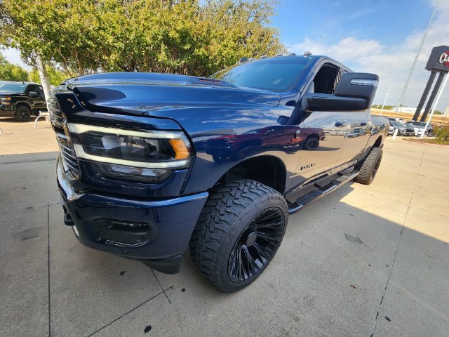 Used 2024 RAM 2500 Laramie w/ Night Edition AWD/4WD image 2