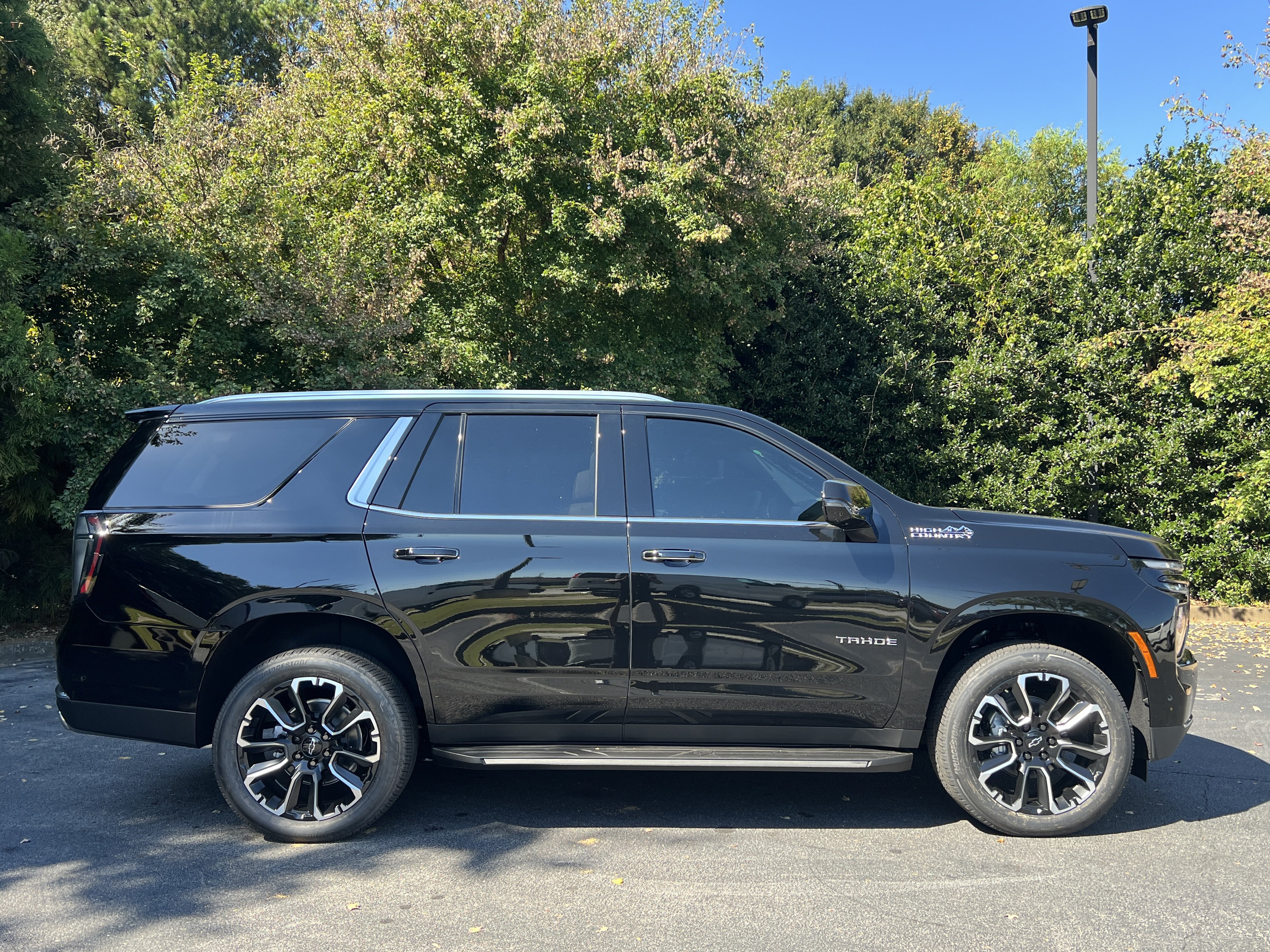 New 2026 Chevrolet Tahoe High Country w/ Sun And Tow Package AWD/4WD image 12