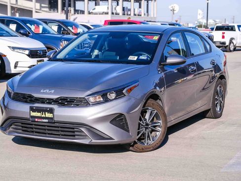 Used 2024 Kia Forte LXS FWD image 1