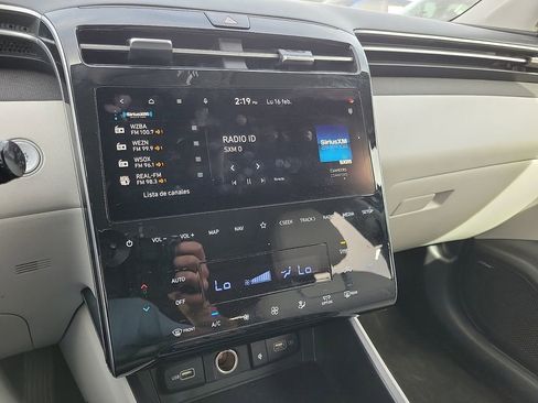 Used 2023 Hyundai Tucson Limited image 13