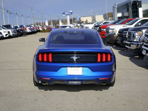 Used 2017 Ford Mustang Coupe image 6