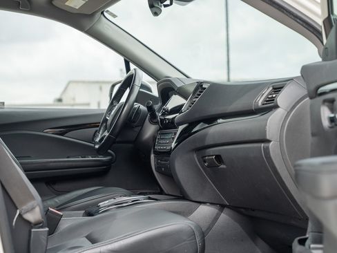 Used 2019 Honda Pilot Touring image 13