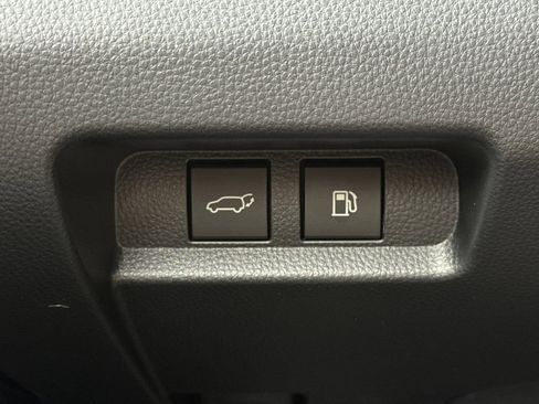 New 2026 Toyota Crown Signia image 30