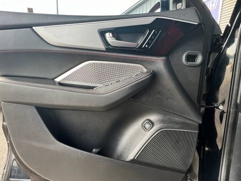 Used 2023 Acura MDX A-Spec image 17