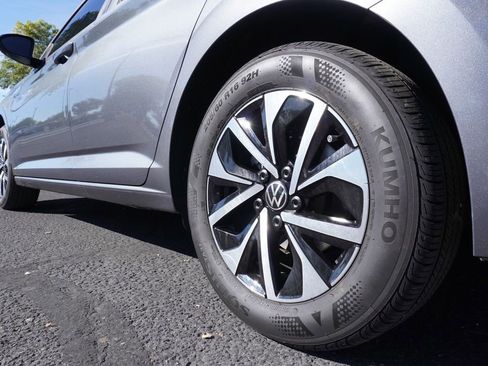 Used 2023 Volkswagen Jetta S image 6