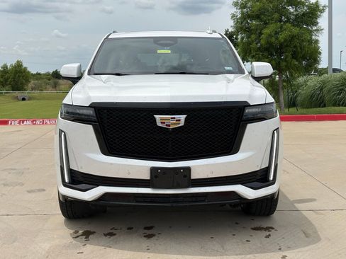Used 2023 Cadillac Escalade ESV Sport w/ Heavy-Duty Trailer Package AWD/4WD image 2