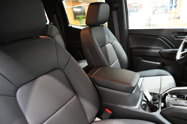 New 2026 Chevrolet Colorado Trail Boss AWD/4WD image 10