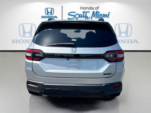 New 2026 Honda Pilot Sport image 6