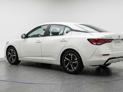 Used 2025 Nissan Sentra SV FWD image 6