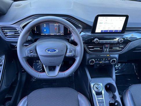 Used 2025 Ford Escape ST-Line AWD/4WD image 16