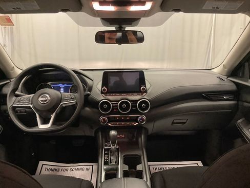 Used 2025 Nissan Sentra SV FWD image 2