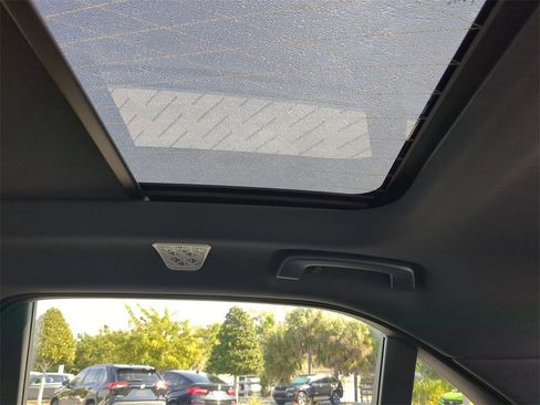 Certified 2026 BMW 740i xDrive image 21