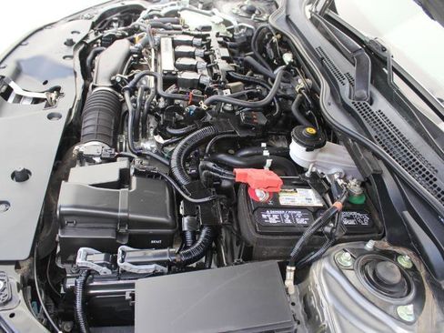 Used 2018 Honda Civic Sport image 33