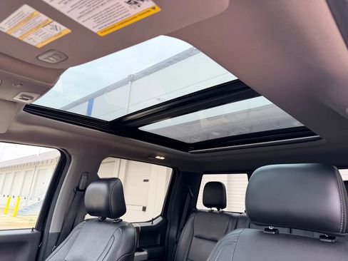 Used 2015 Ford F150 Lariat w/ Equipment Group 502A Luxury image 33