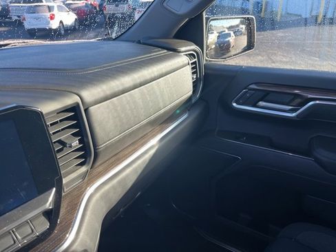 Used 2022 Chevrolet Silverado 1500 RST w/ Redline Edition image 24