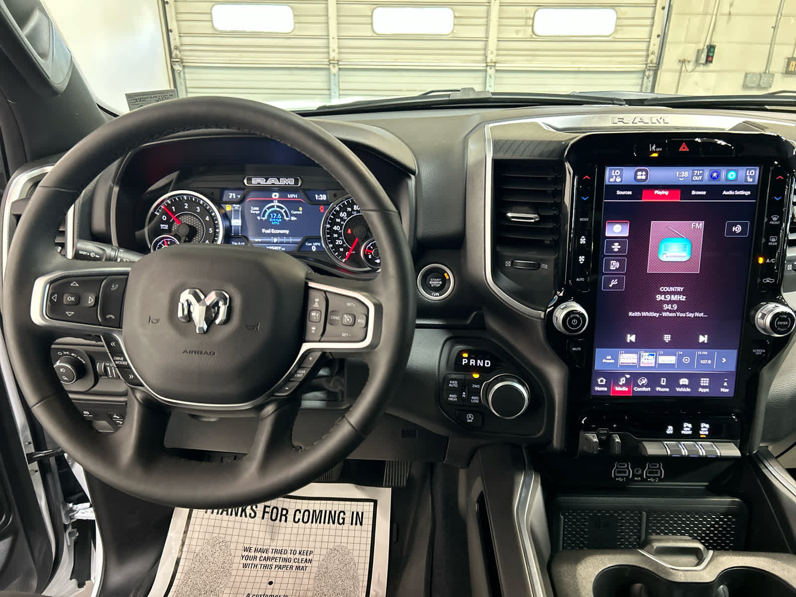 Used 2025 RAM 1500 Big Horn AWD/4WD image 23