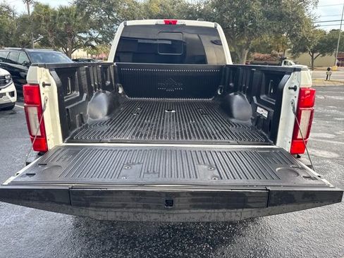 Used 2021 Ford F250 Platinum image 10