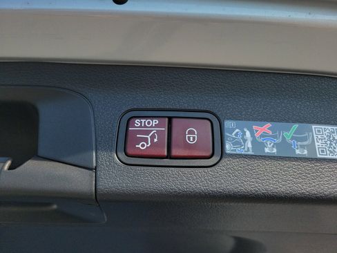 New 2026 Mercedes-Benz GLS 450 4MATIC image 11