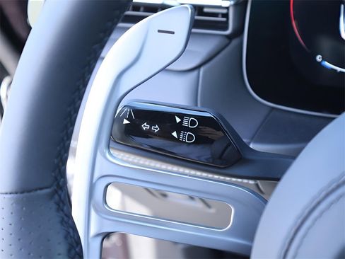 New 2025 Maserati Grecale Modena image 36