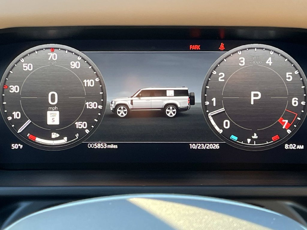 Certified 2025 Land Rover Defender 130 X-Dynamic SE AWD/4WD image 46
