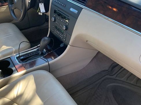Used 2009 Buick LaCrosse CXL FWD image 11